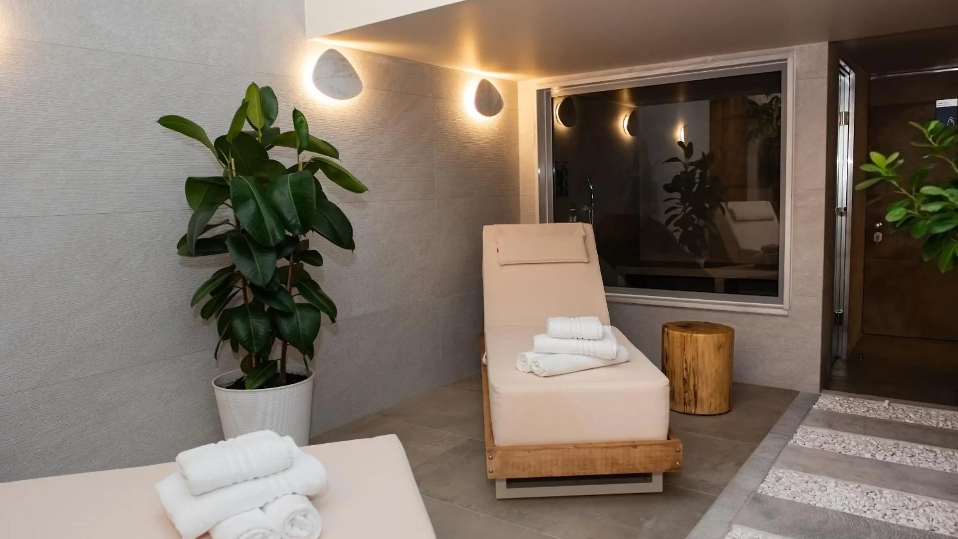 White Luxury Bed and Breakfast Θεσσαλονίκη