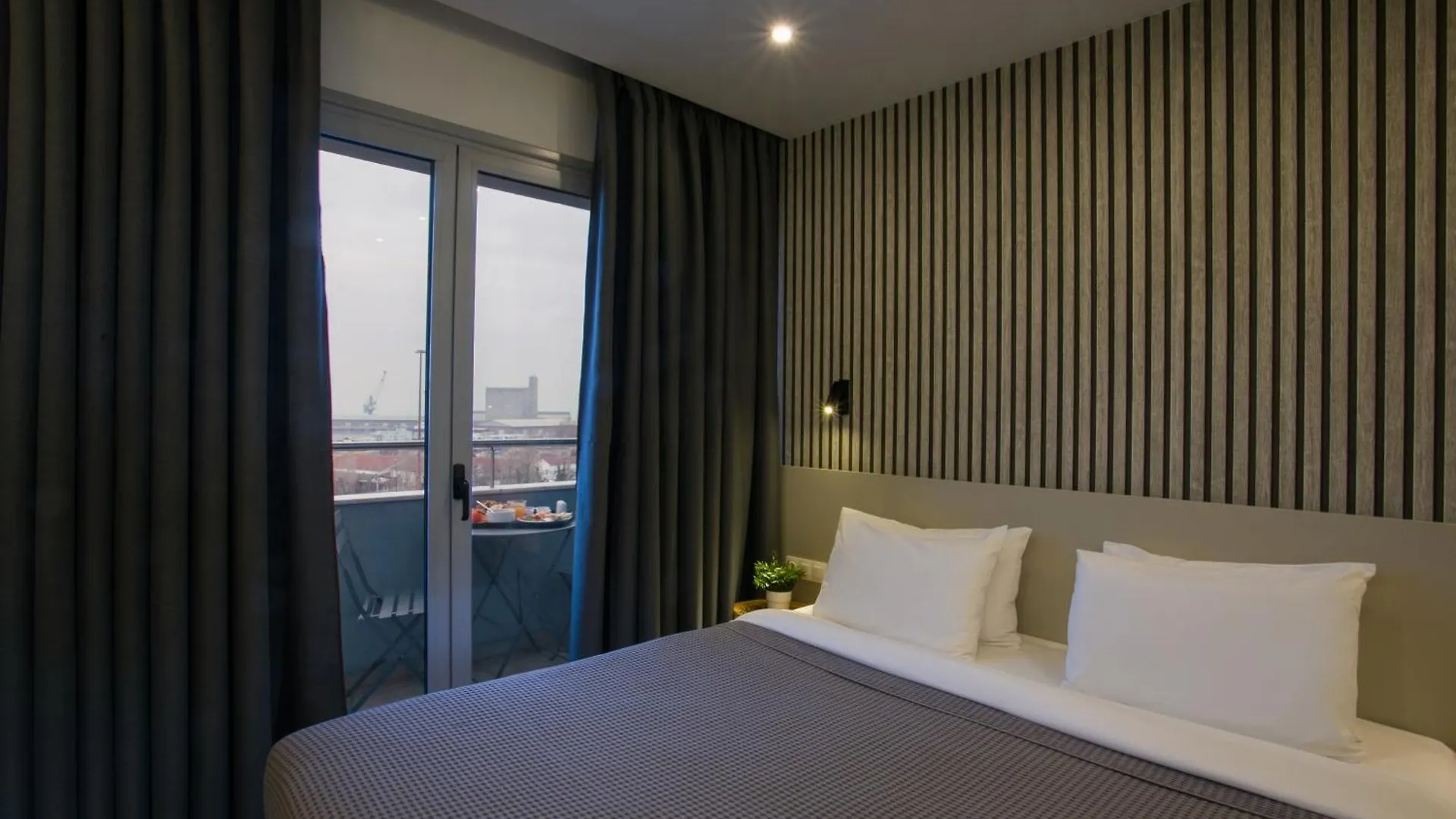 White Luxury Bed & Breakfast Thessaloniki